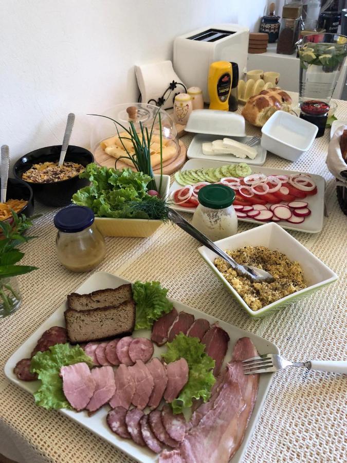 Zielone Okiennice Милки Екстериор снимка